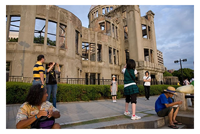 西松利幸による作品